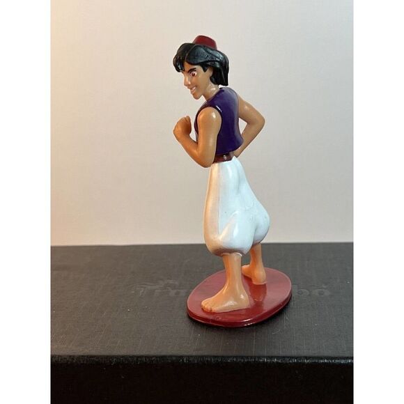 Aladdin on A Stand PVC Plastic Figure Toy Disney Aladdin 3.5” Cake Topper - Picture 2 of 6